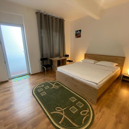 Old Town Apartment Бухарест Екстер'єр фото