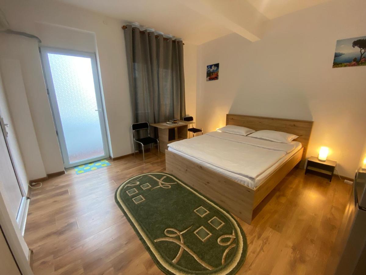 Old Town Apartment Бухарест Екстер'єр фото