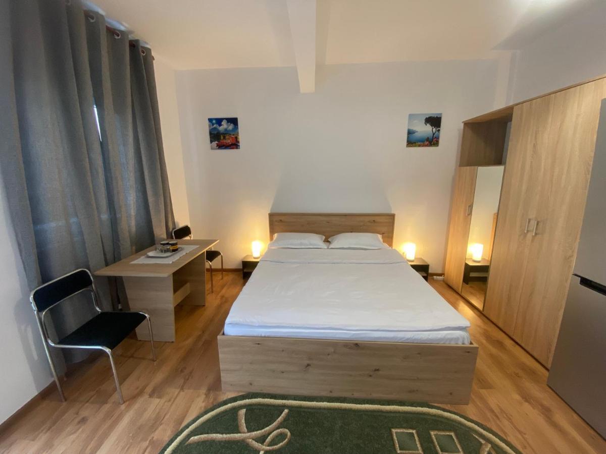 Old Town Apartment Бухарест Екстер'єр фото